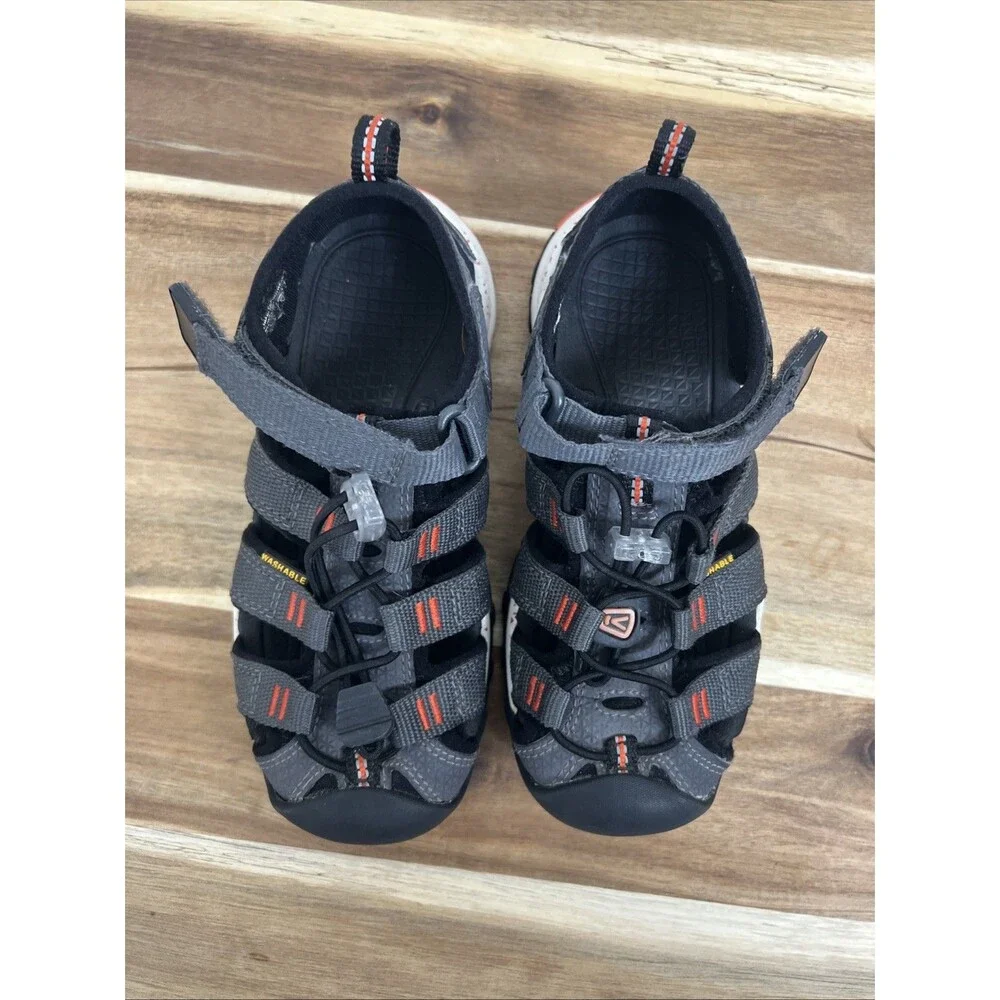Keen Waterproof Washable Sandals Boys Youth Black Gray Size 11